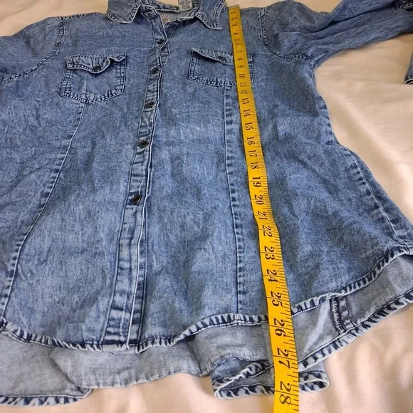 Nostalgia Womens M Embroidered Back Denim Chambray Button Up Top Western Cowgirl - Picture 7 of 14